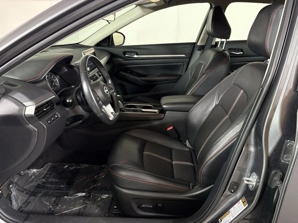 Used 2024 Gray Nissan 2.5 SR image 14