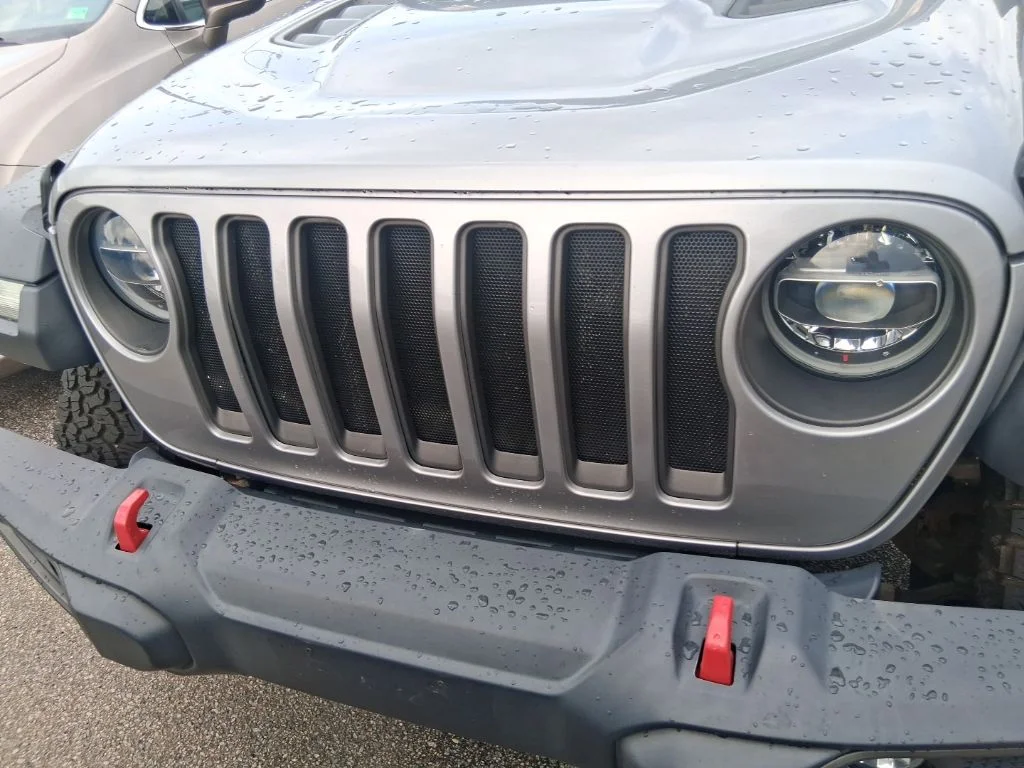Used 2020 Silver Jeep Unlimited Rubicon image 13