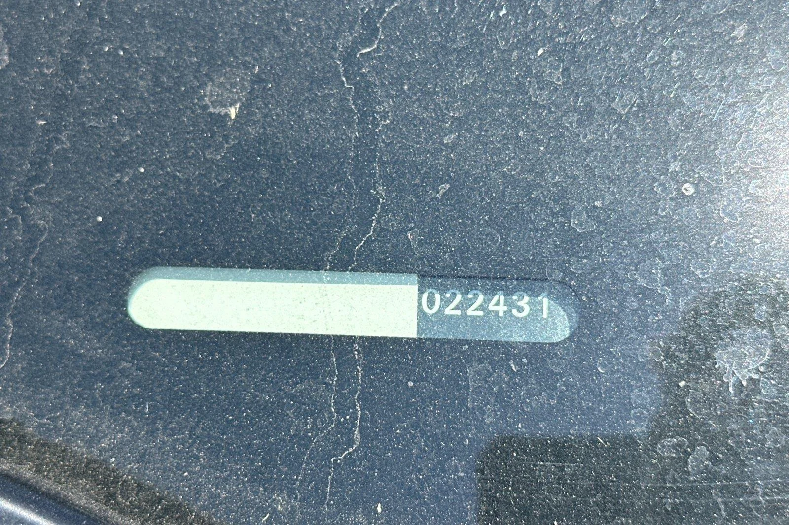 Used 2025 Pyrite Silver Metallic Volkswagen SE image 8