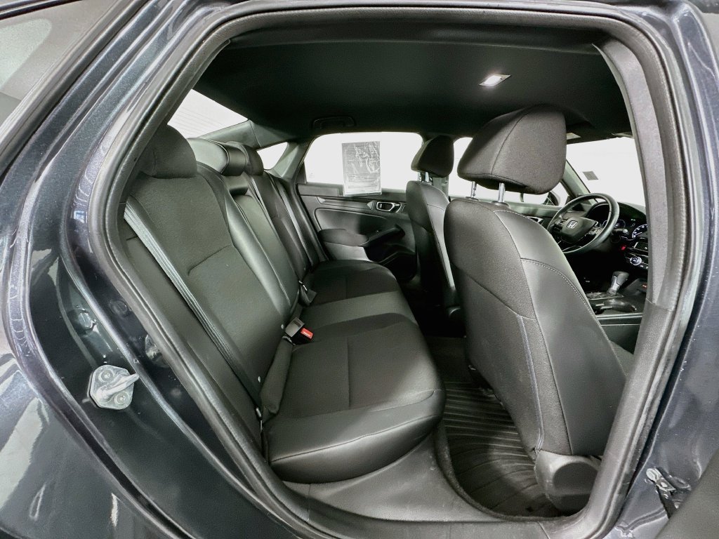 Used 2025  Honda Sport image 25