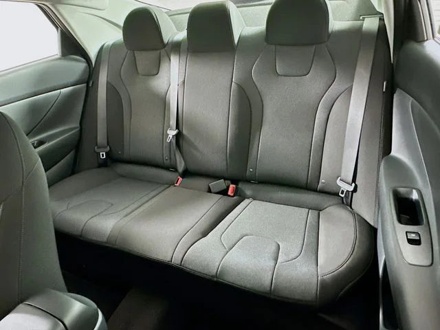 New 2026 Hyundai ELANTRA SE