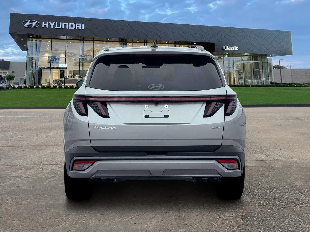 New 2026 Shimmering Silver Metallic Hyundai SEL Premium image 6