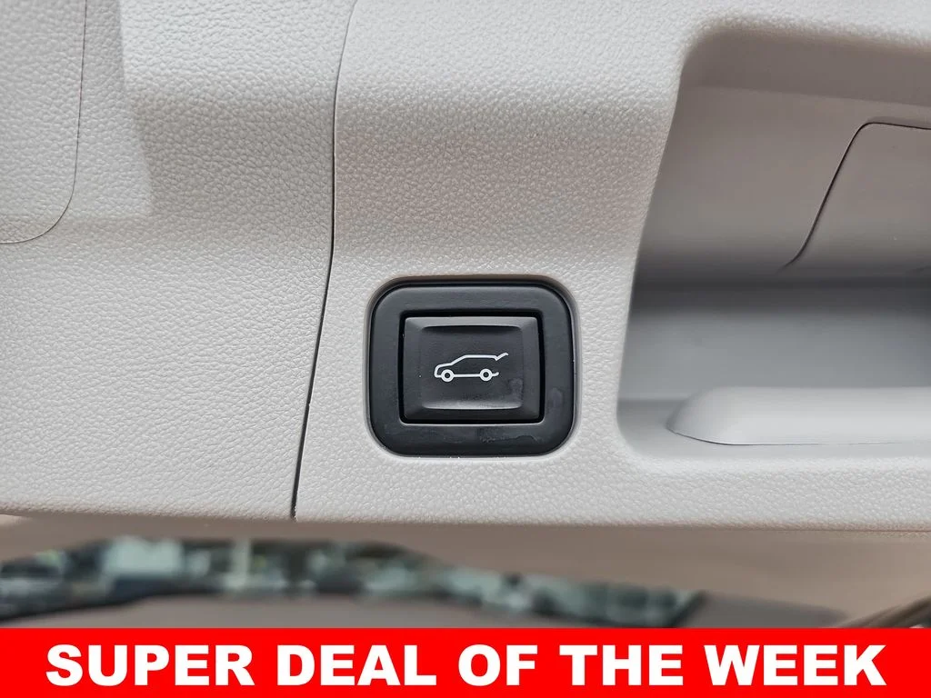 Used 2023 Gray GMC SLE image 14