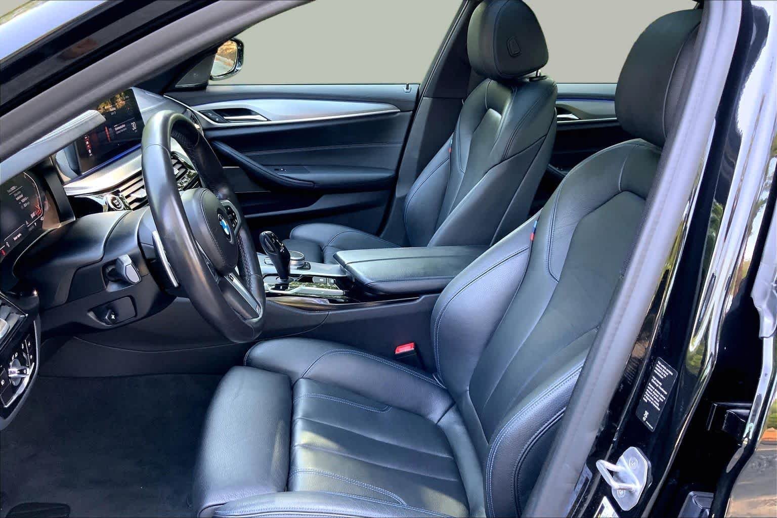 Used 2020 Black Sapphire Metallic BMW 530i xDrive image 8