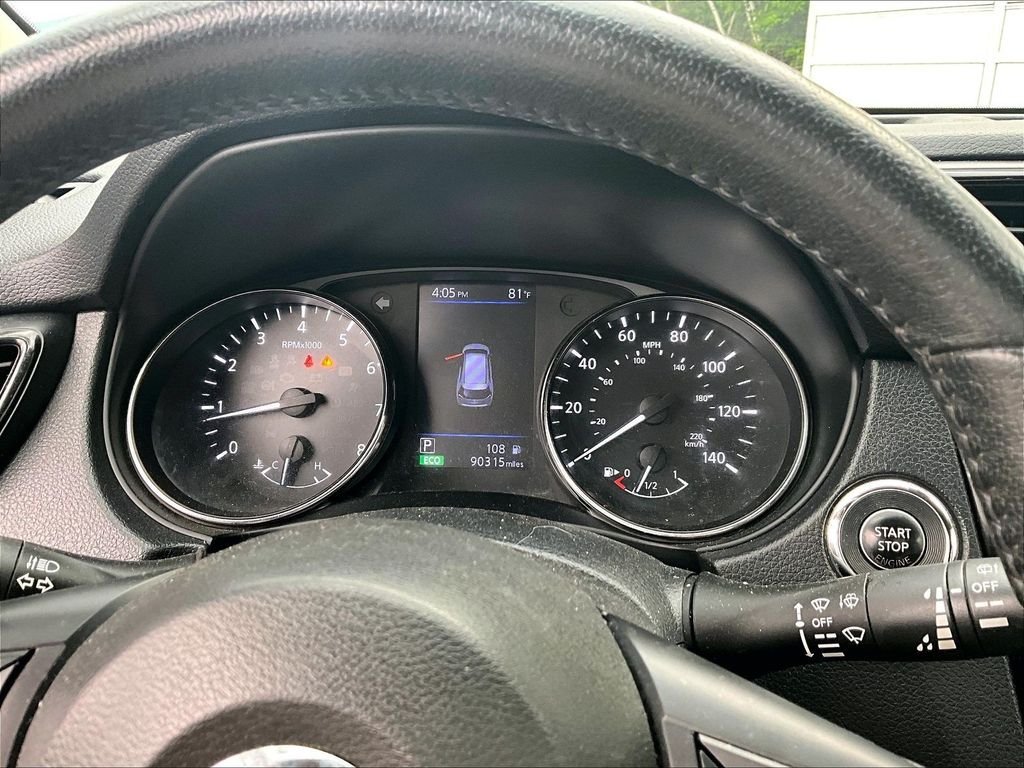 Used 2019 Caspian Blue Metallic Nissan SV image 24