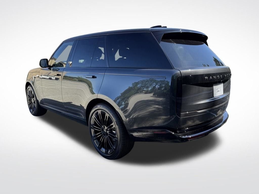 New 2026 Carpathian Grey LAND ROVER SE image 7