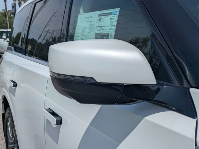 New 2026 RADIANT WHITE INFINITI Luxe 2WD image 10
