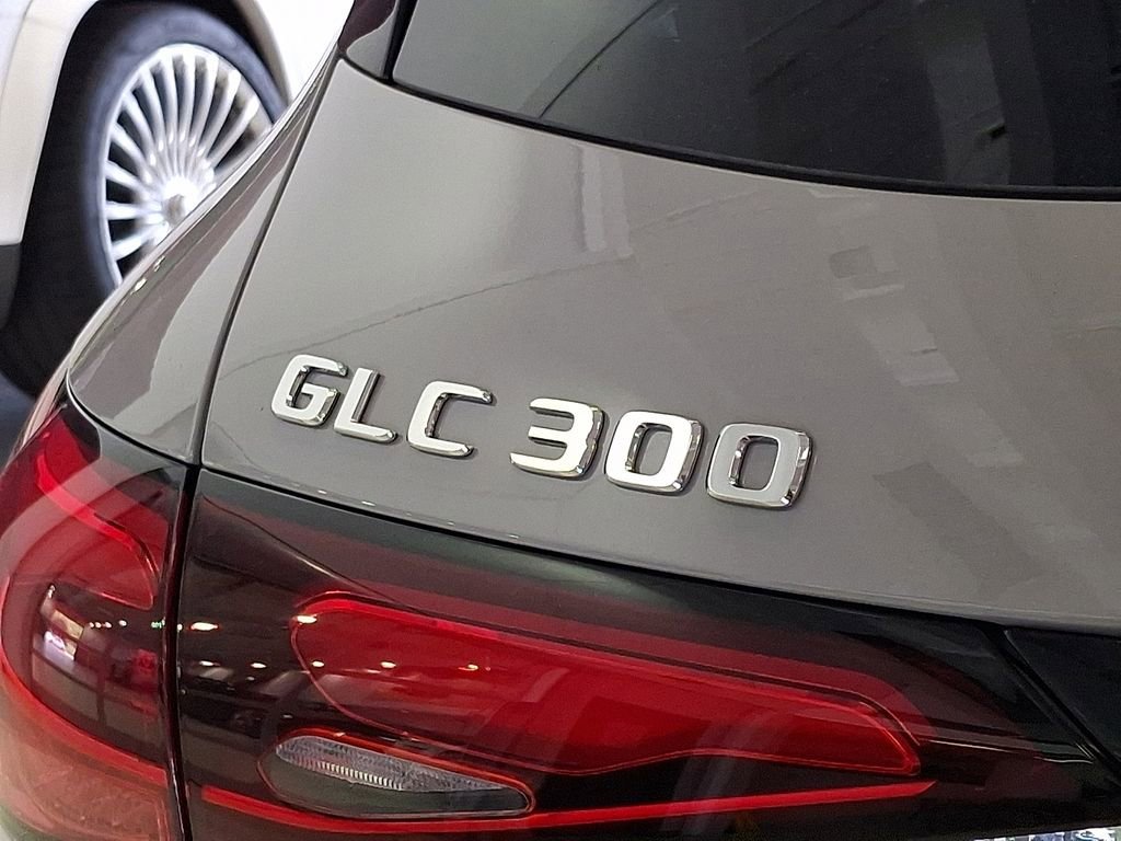 New 2026 MANUFAKTUR Alpine Grey Mercedes-Benz GLC 300 image 53