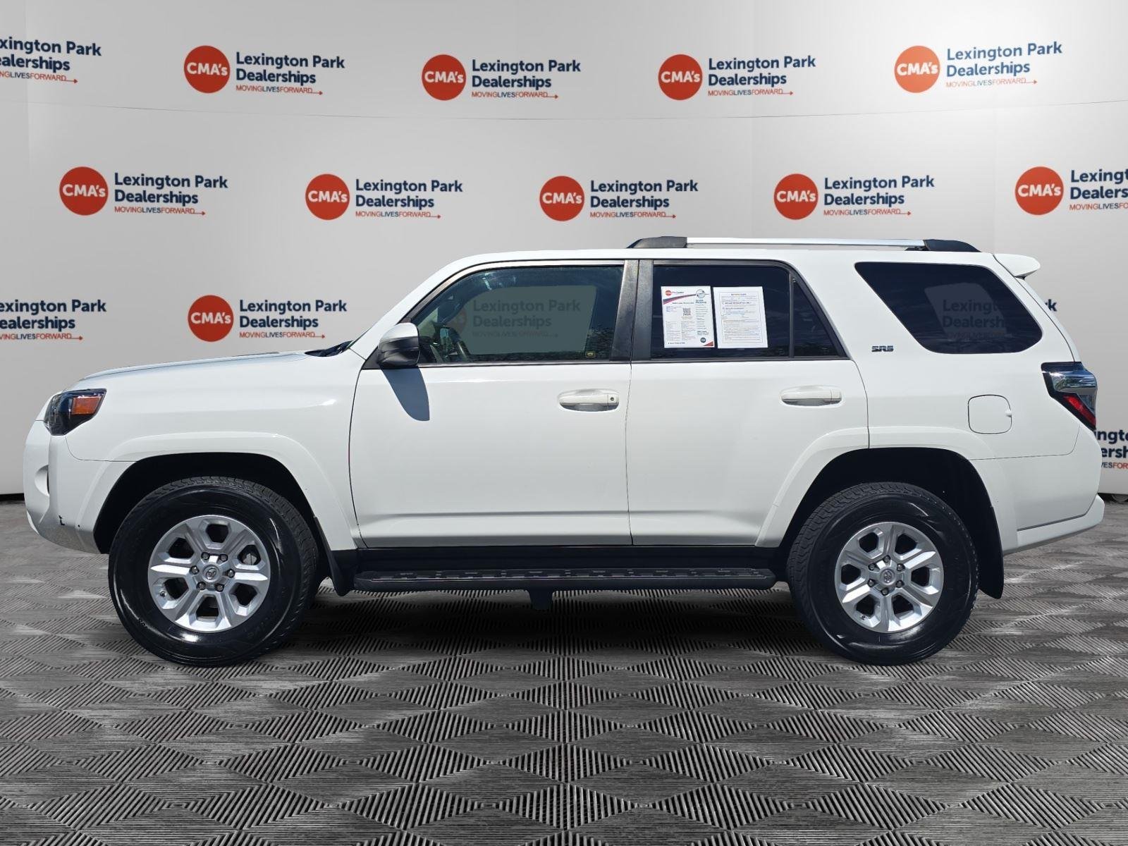 Used 2020 Super White Toyota SR5 image 4