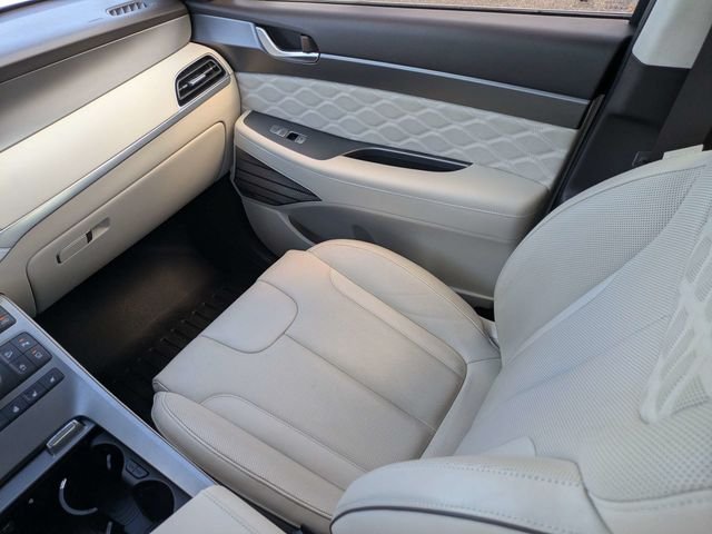 Used 2020 White Hyundai Limited image 18