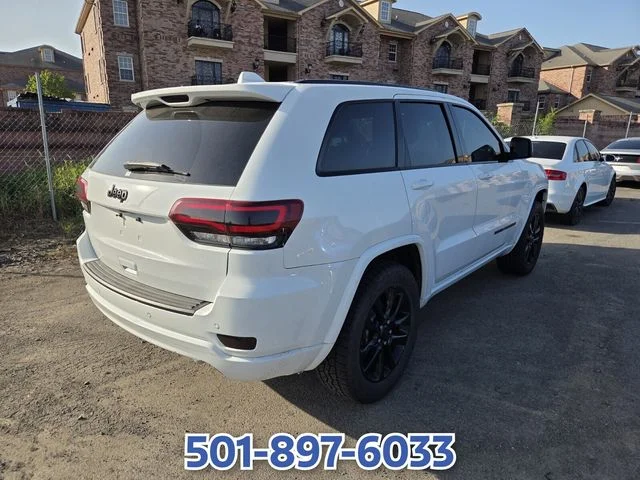 Used 2020 White Jeep Altitude image 9