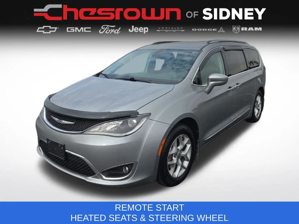 Used 2019 Silver Chrysler Touring L image 1