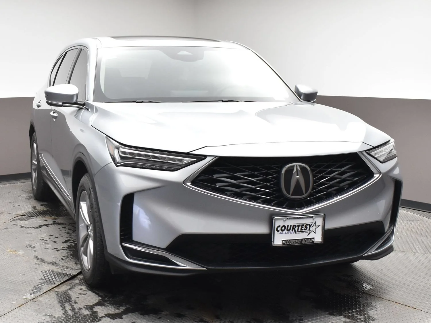 New 2026 Solar Silver Metallic Acura 4MDX image 3