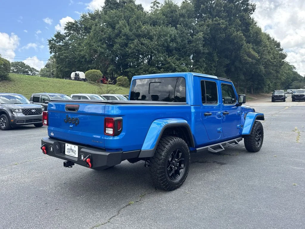 Used 2025 Blue Jeep High Tide image 7