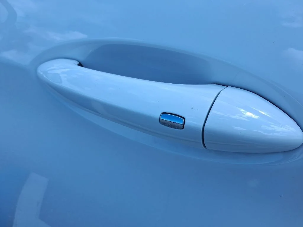 Used 2025 White Chevrolet LT image 16