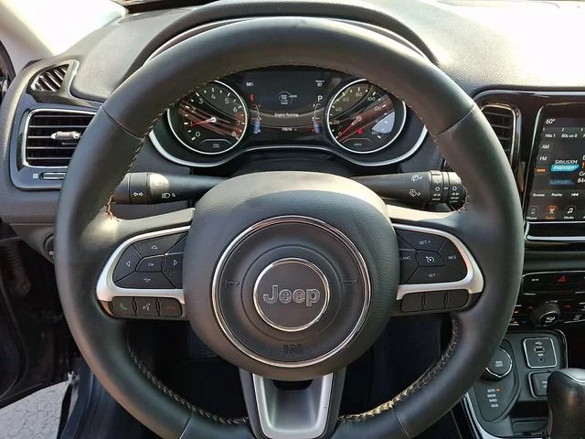 Used 2018 Gray Jeep Limited 4x4 image 19