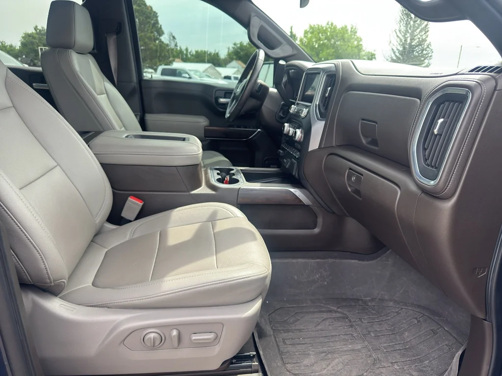 Used 2021 Pacific Blue Metallic GMC SLT image 16