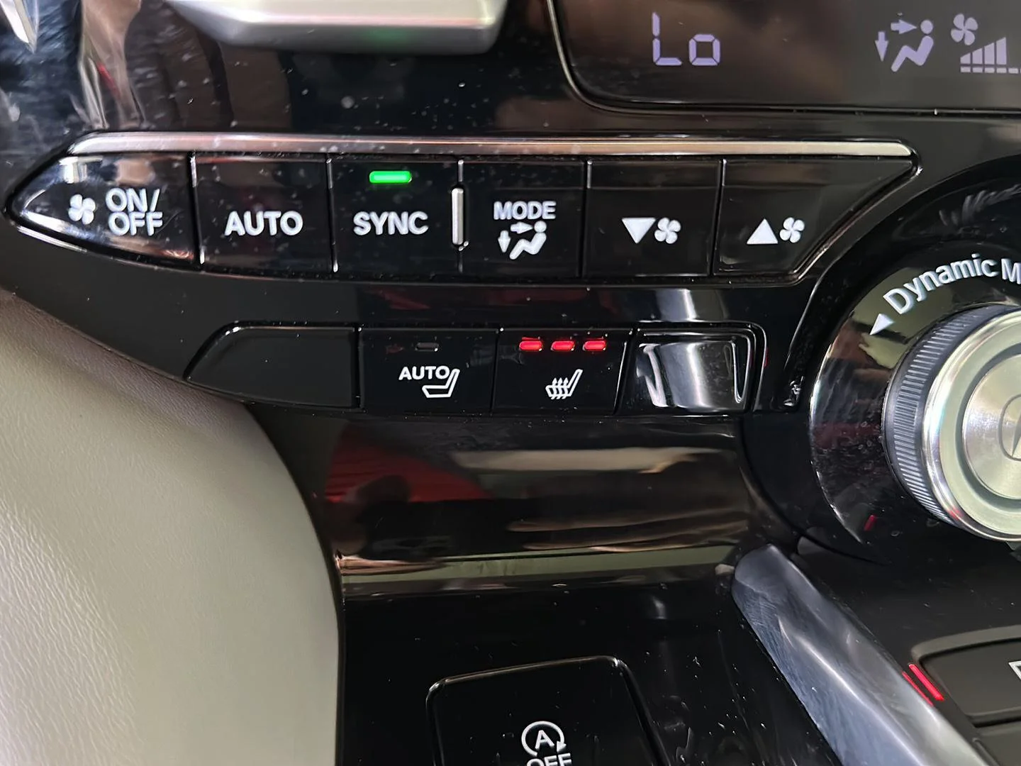 Used 2026 Solar Silver Metallic Acura SH-AWD w/Tech image 9