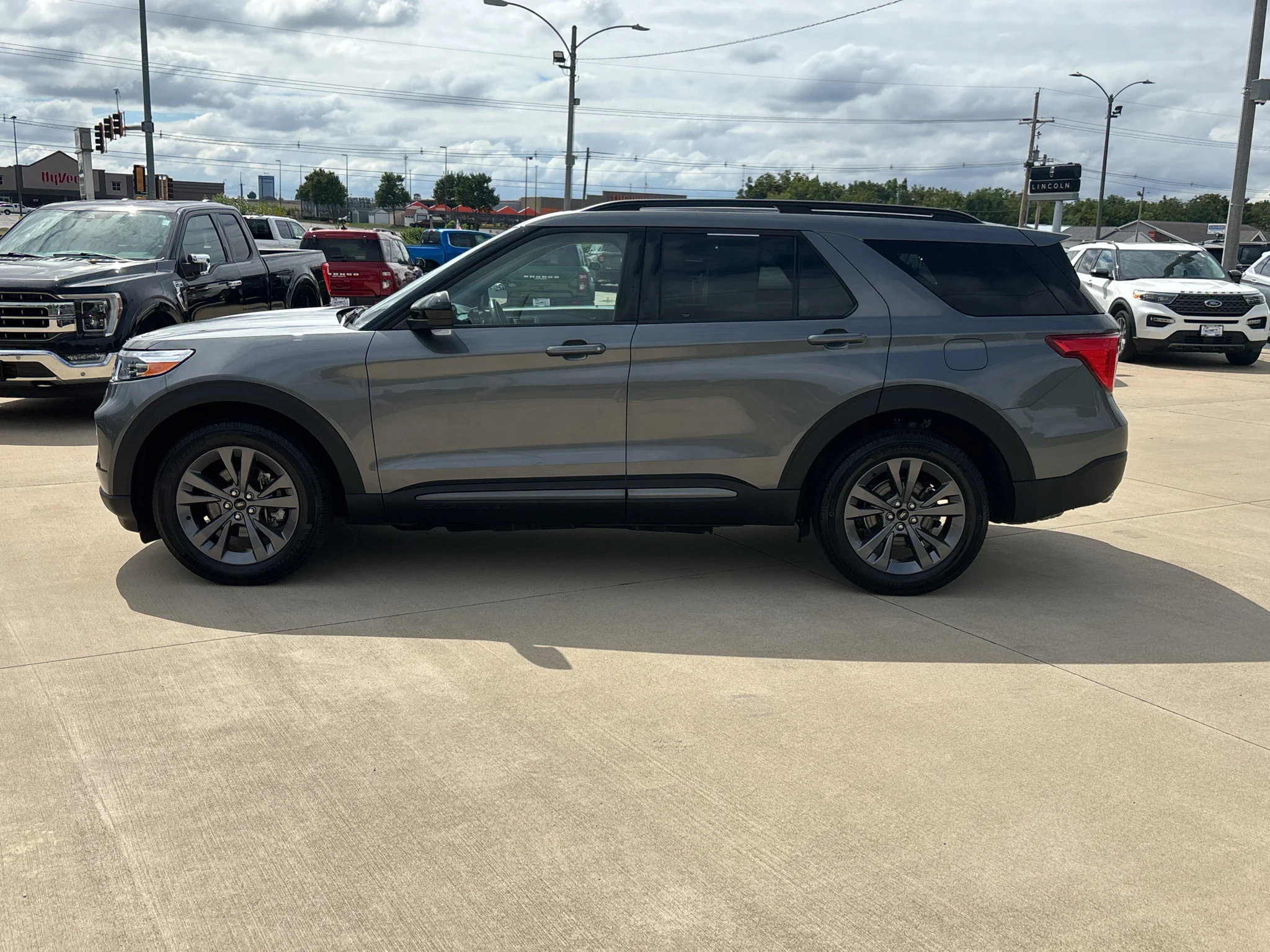 Used 2024 Carbonized Gray Metallic Ford XLT image 2