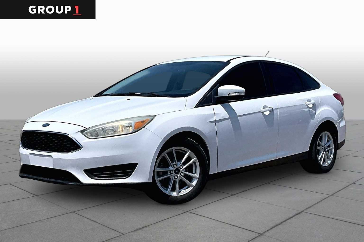 Pre-Owned 2015 Ford Focus SE