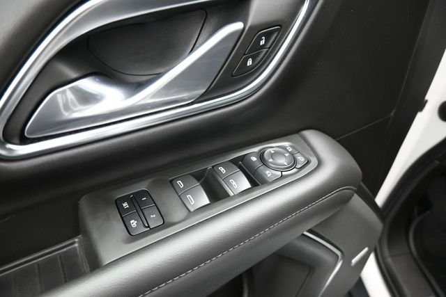 Used 2022 Beige Chevrolet Z71 image 13