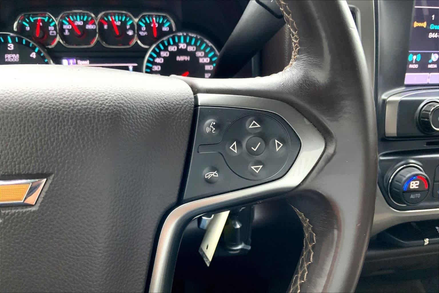Used 2016 Summit White Chevrolet LT image 23