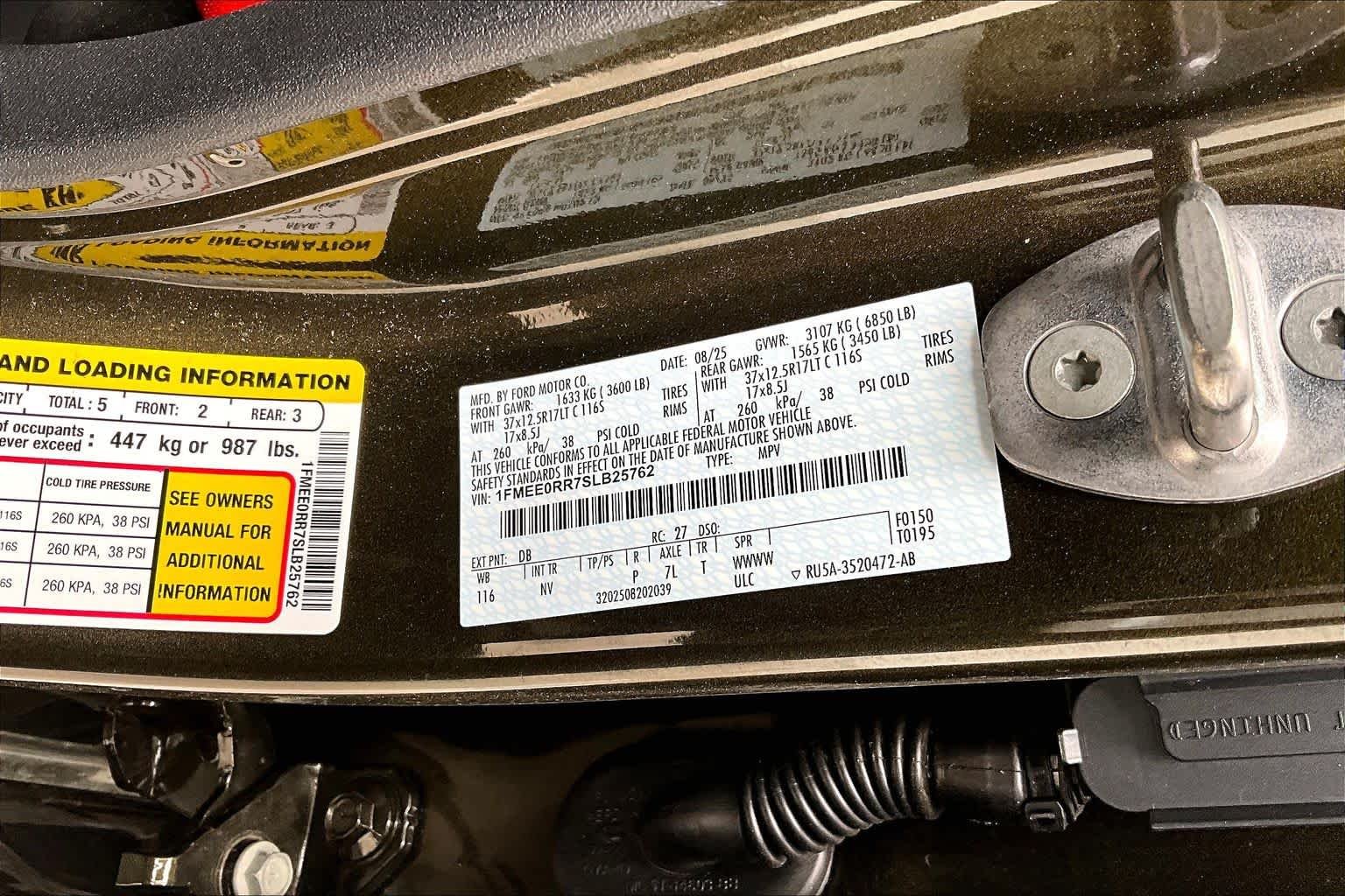 Used 2025 Shelter Green Metallic Ford Raptor image 32