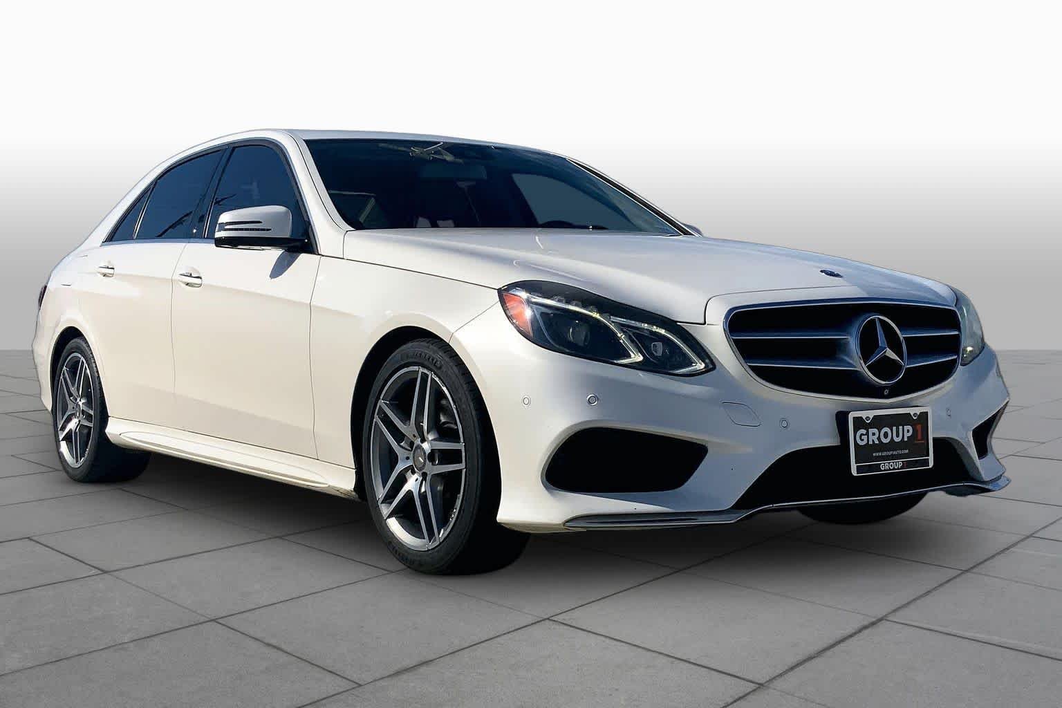 Used 2016 designo Diamond White Metallic Mercedes-Benz E 400 image 3