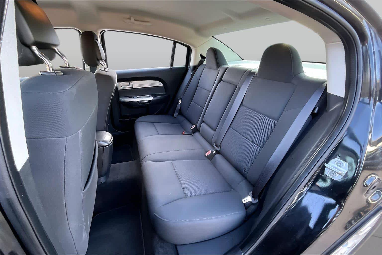 Used 2010 Brilliant Black Crystal Pearl Chrysler Touring image 17