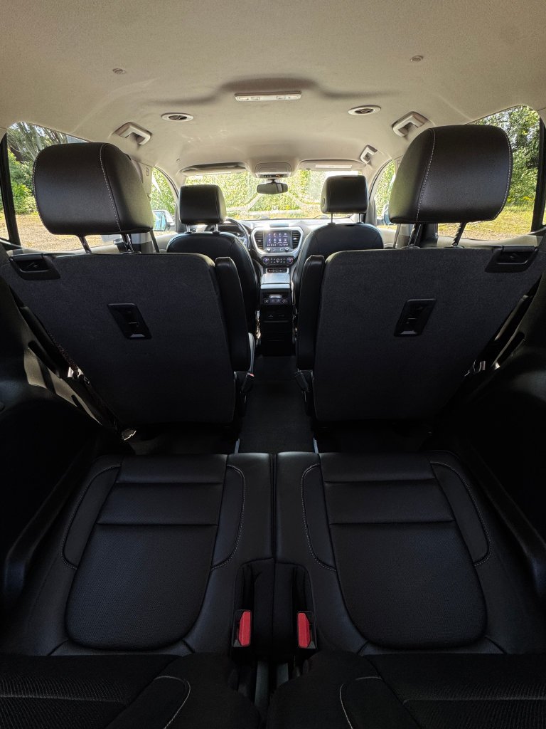 Used 2023 Summit White GMC SLT image 13
