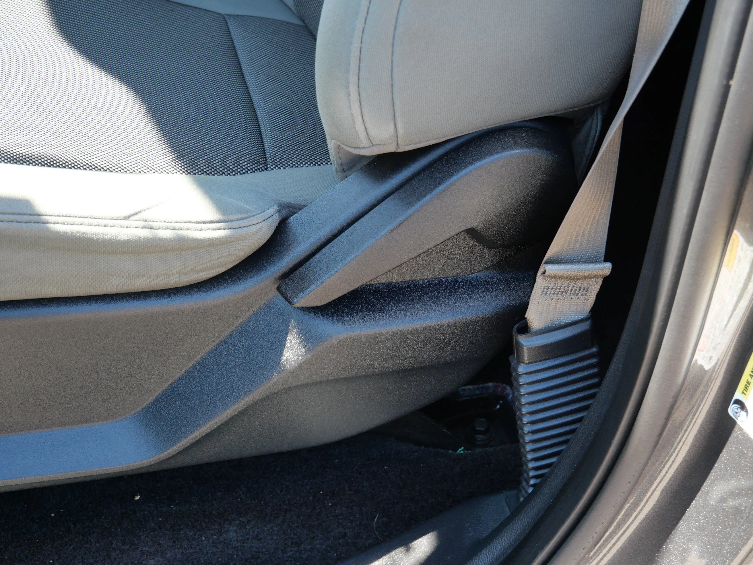 Used 2015 Magnetic Metallic Ford XL image 19