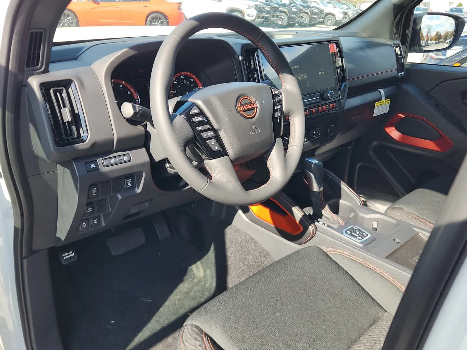2026 Nissan Frontier PRO-4X - Photo 11