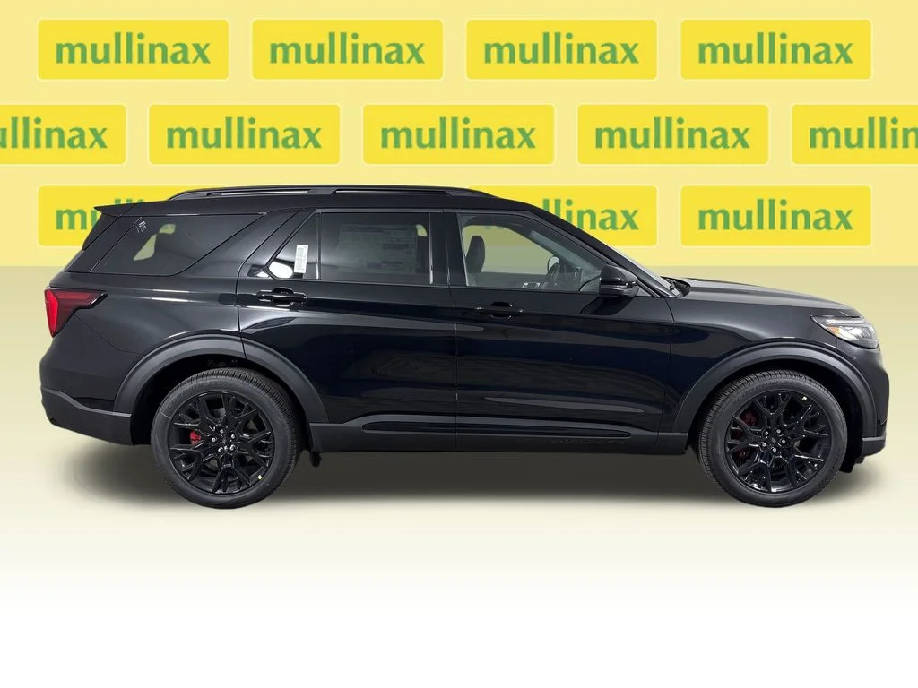 New 2027 Black Ford ST image 2