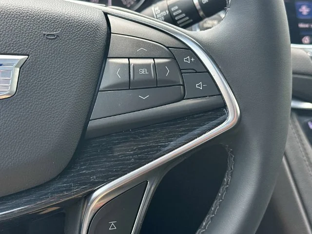 Used 2025 Silver Cadillac Premium Luxury image 25