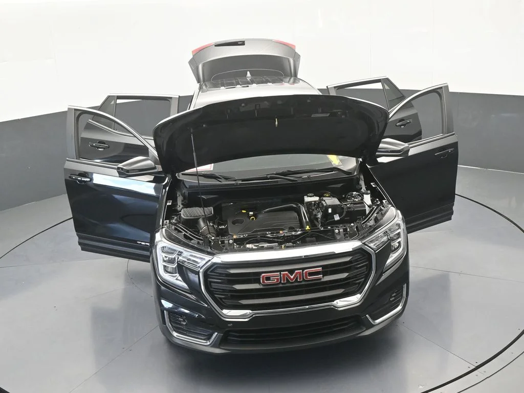 Used 2023 Ebony Twilight Metallic GMC SLE image 67