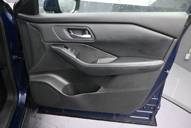 Used 2024 Blue Nissan SV image 20