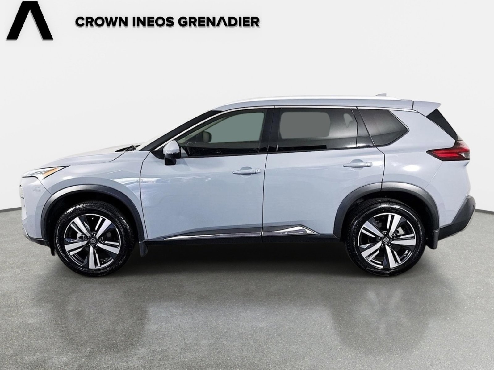 Used 2021 Boulder Gray Pearl Nissan SL image 8