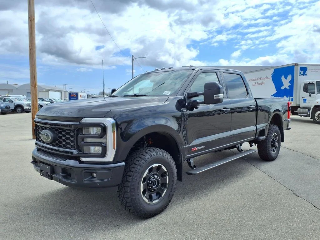 2026 Ford F-350 Lariat 4x4 Crew Cab 6-3/4' Box SRW's photo