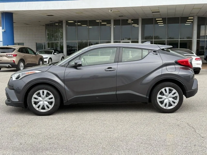Used 2019 Toyota C-HR LE with VIN JTNKHMBX0K1038288 for sale in Granite City, IL