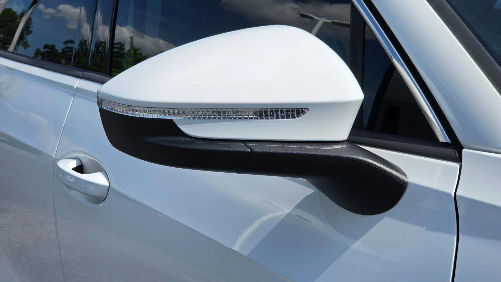 Certified Used 2026 Pure White Volkswagen SE image 10