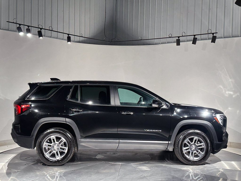 Used 2026 Black GMC Elevation image 10
