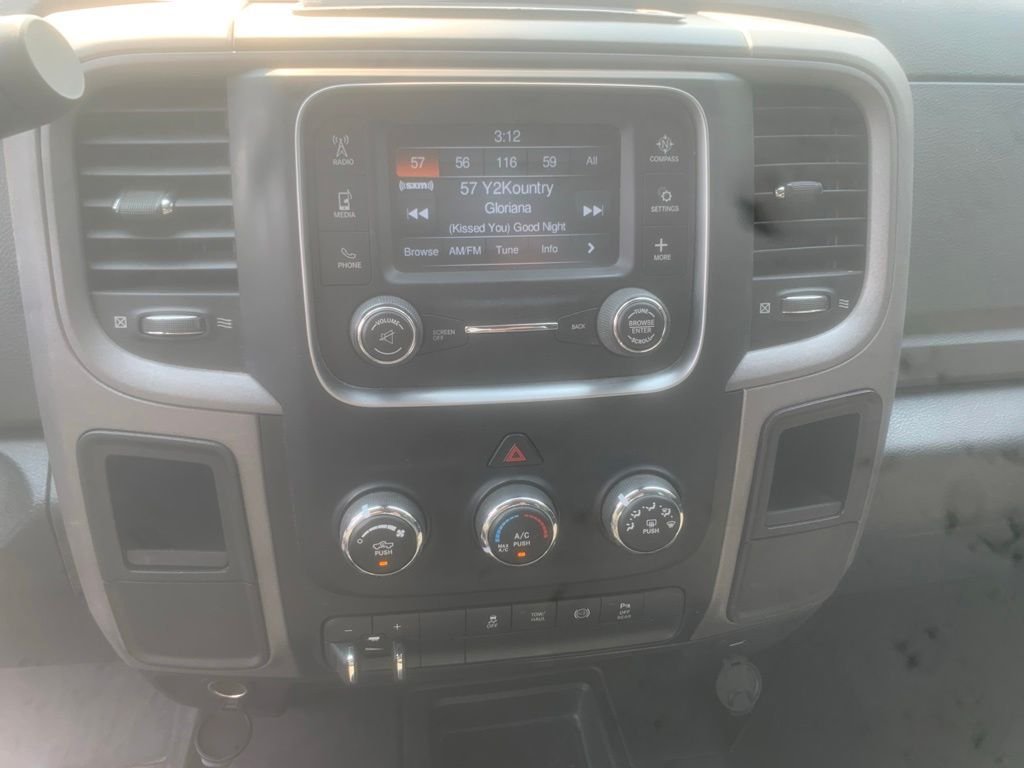 Used 2017 Granite Crystal Metallic Clearcoat Ram Tradesman image 17