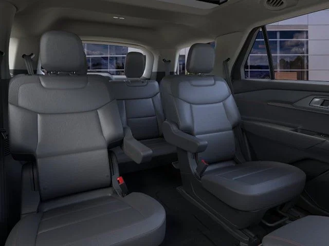 New 2026 Star White Metallic Tri-Coat Ford Active image 36