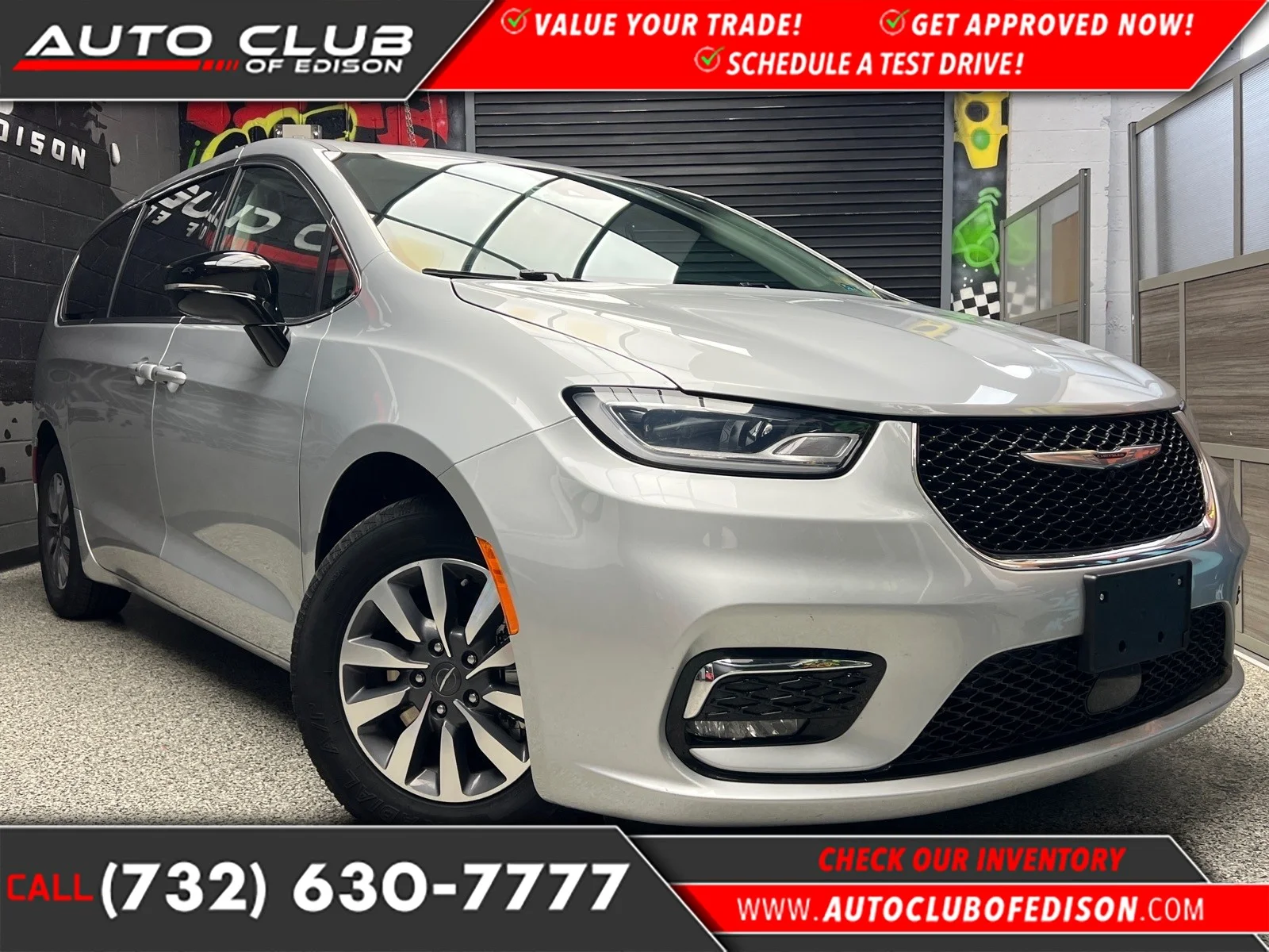 2024 Chrysler Pacifica PHEV Select