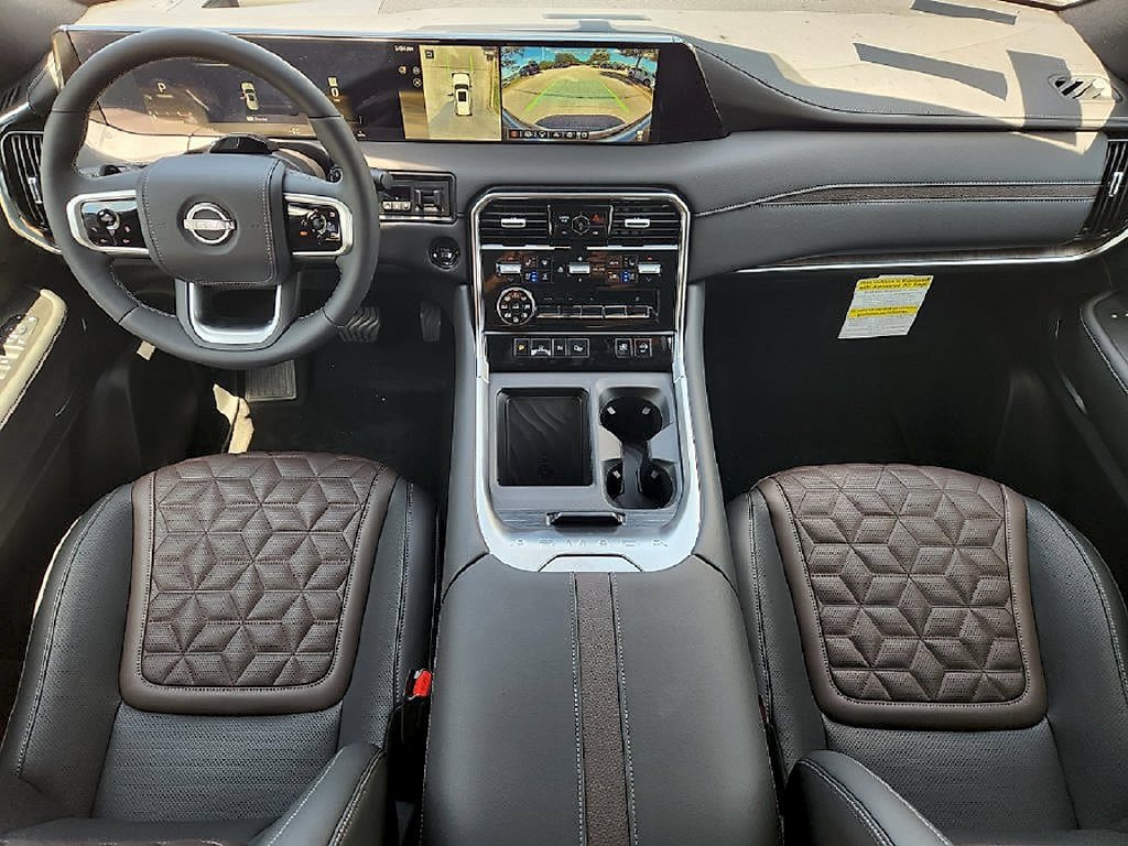 New 2026 Everest White TriCoat / Super Black Two-tone Nissan Platinum Reserve image 36