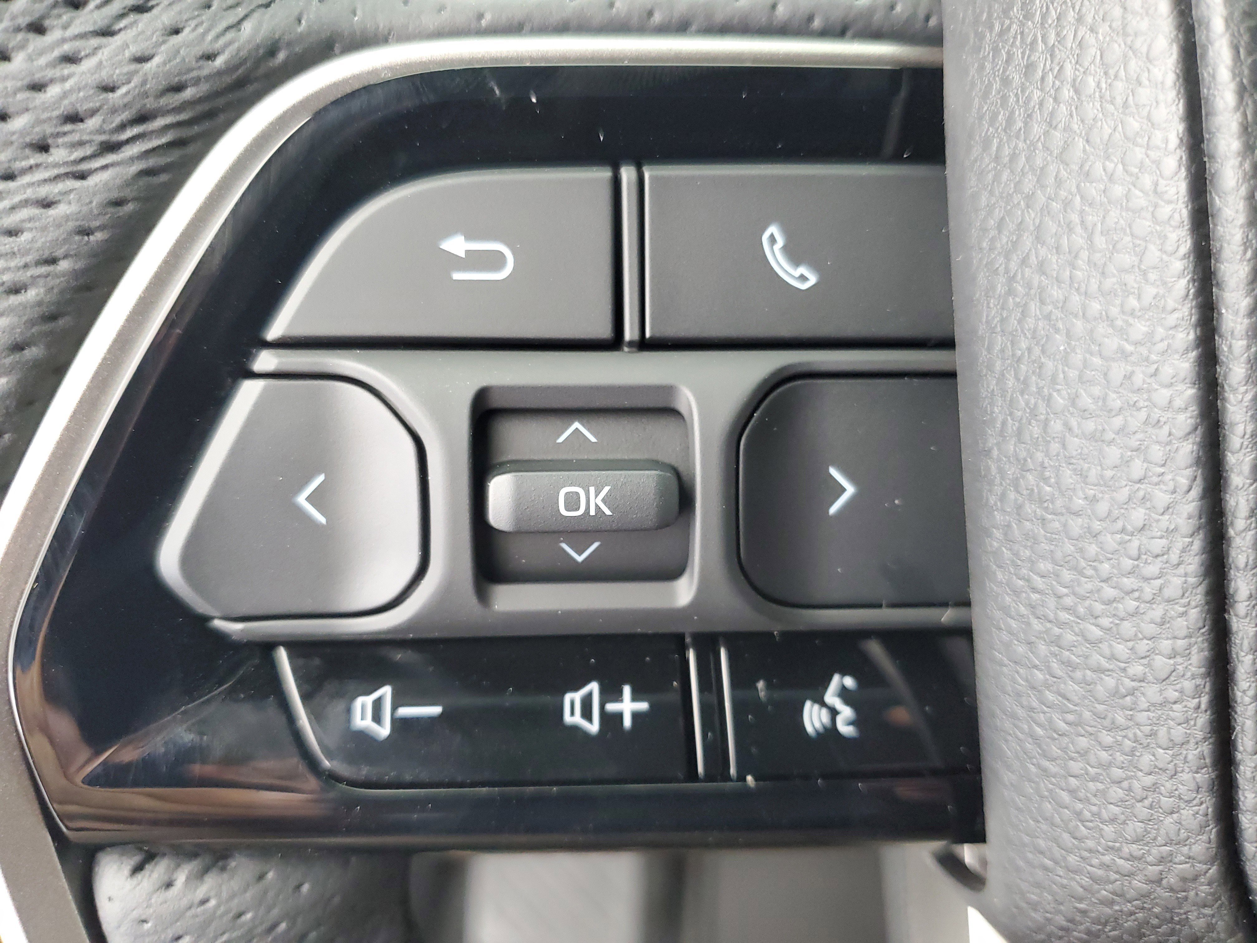 New 2026 Wind Chill Pearl <sup>1</sup> Toyota  1794 Edition image 24