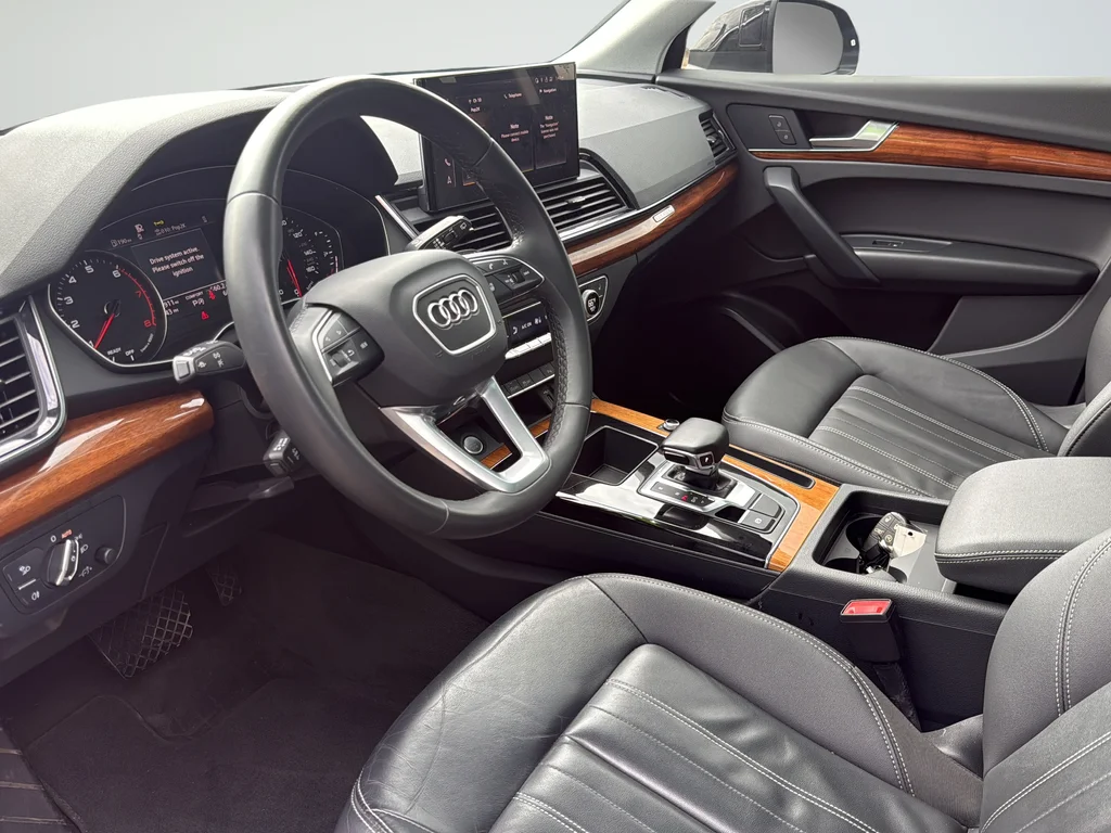 Used 2023 Black Audi 45 S line Premium image 15