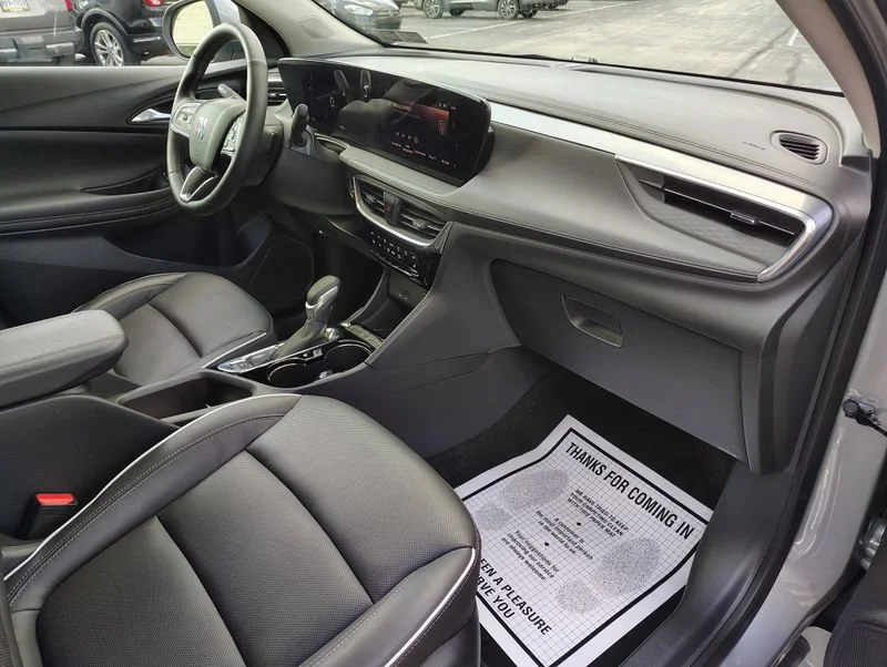 Used 2024 Moonstone Gray Metallic Buick Avenir image 20