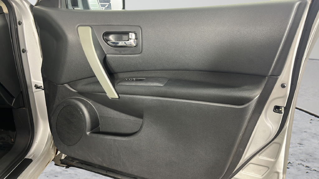 2013 Nissan Rogue S - Photo 21