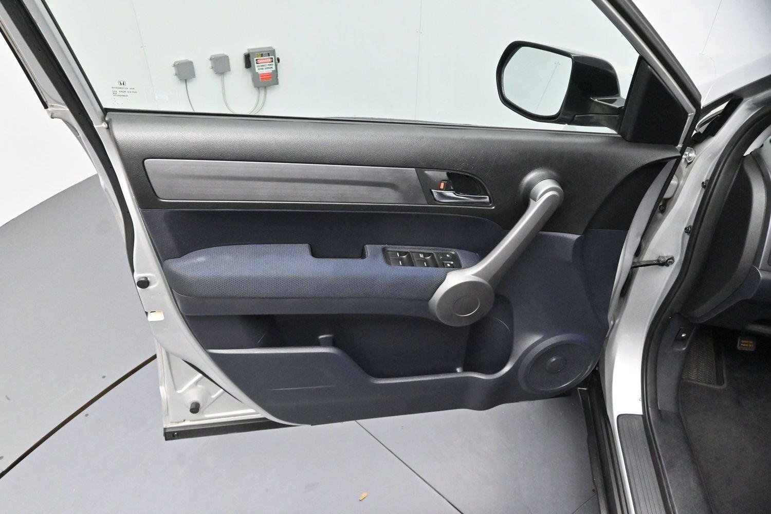 Used 2009 Alabaster Silver Metallic Honda EX image 9